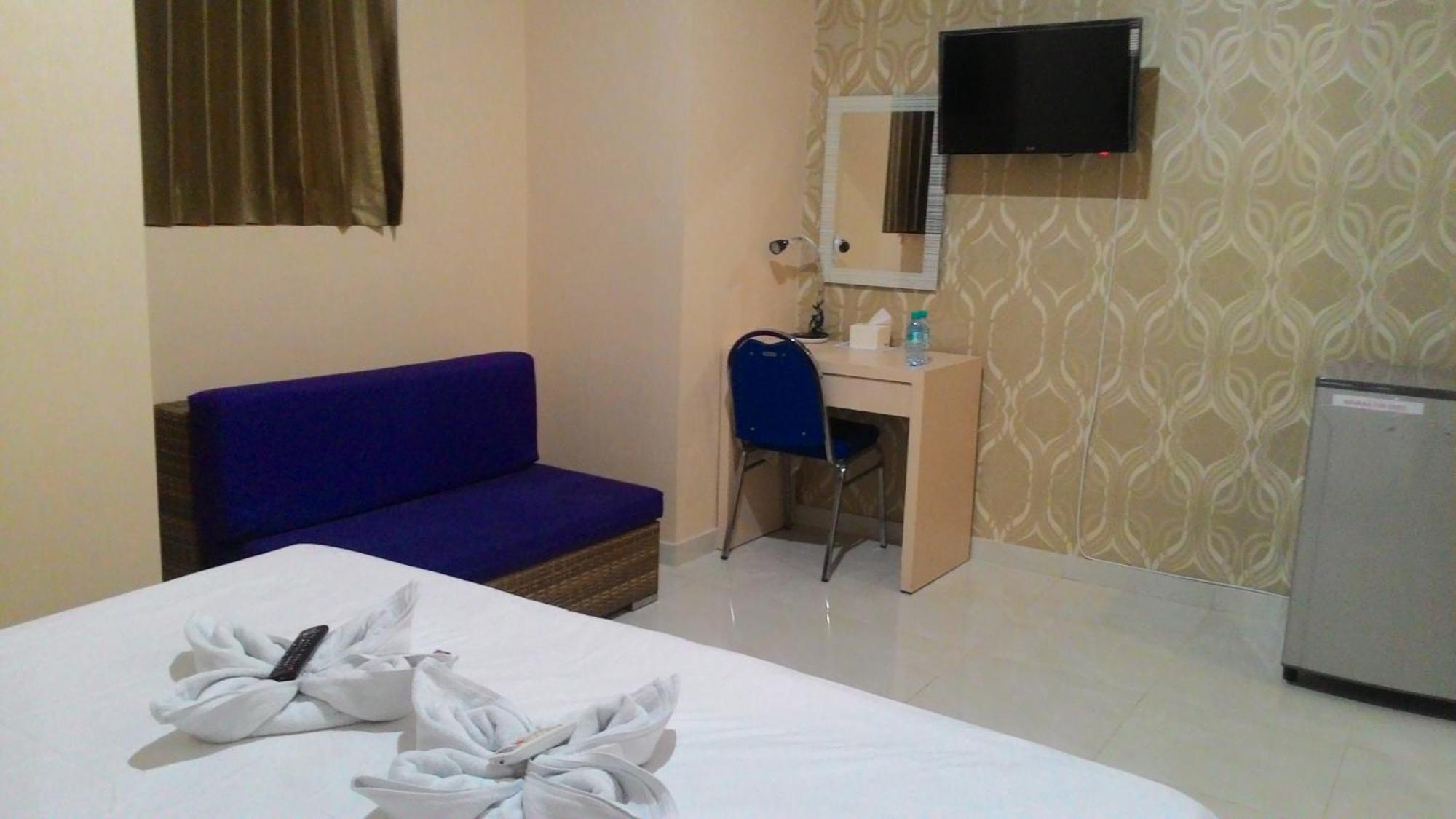 Swk 95 Hotel Surabaya Dış mekan fotoğraf