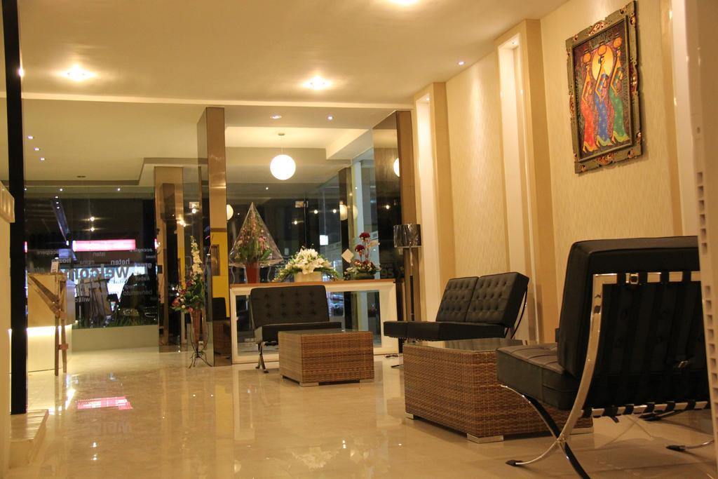 Swk 95 Hotel Surabaya Dış mekan fotoğraf